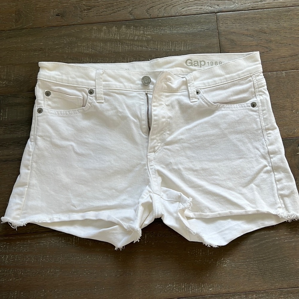 Gap white jean short